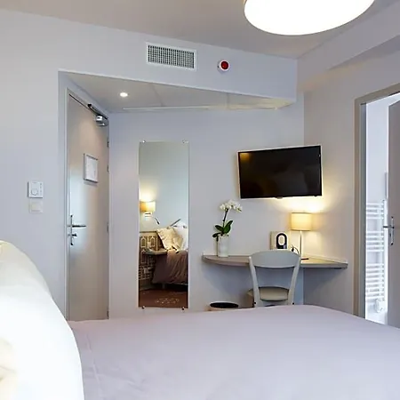 Ours Blanc - Wilson Hotel