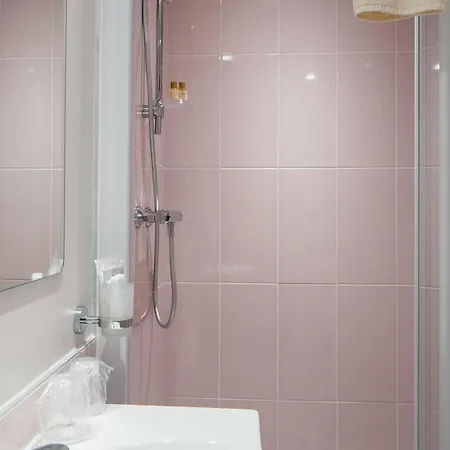 Ours Blanc - Wilson Hotel Toulouse