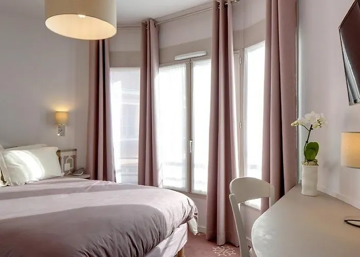 Ours Blanc - Wilson 4* Toulouse