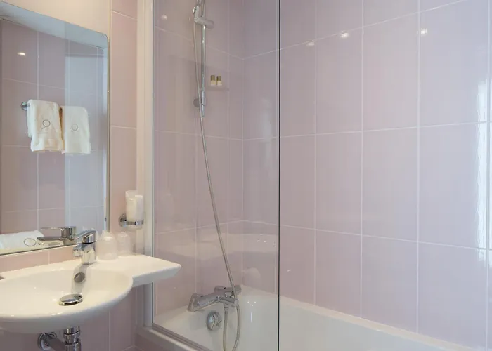 Ours Blanc - Wilson Отель Тулуза