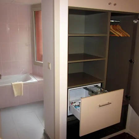 Ours Blanc - Wilson Отель Тулуза